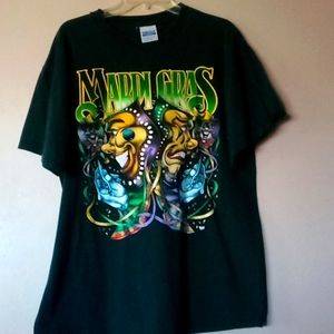 Mardi Gras dark green Tshirt, very colorful masks and clowns confetti ri…